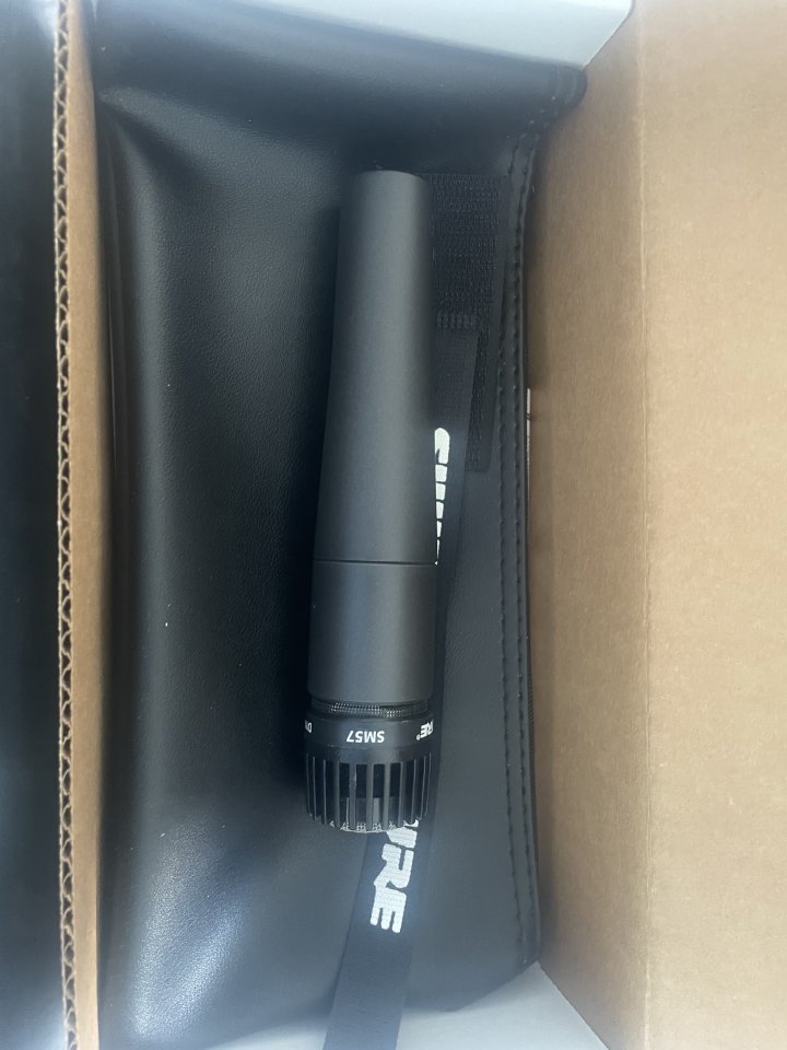 Shure SM57 de segunda mano · Foto 1 de 3 · Guadalajara · 80 €