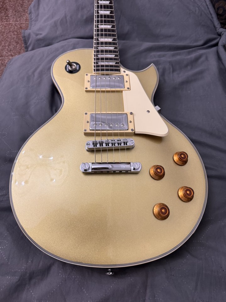 Sire larry carlton L7