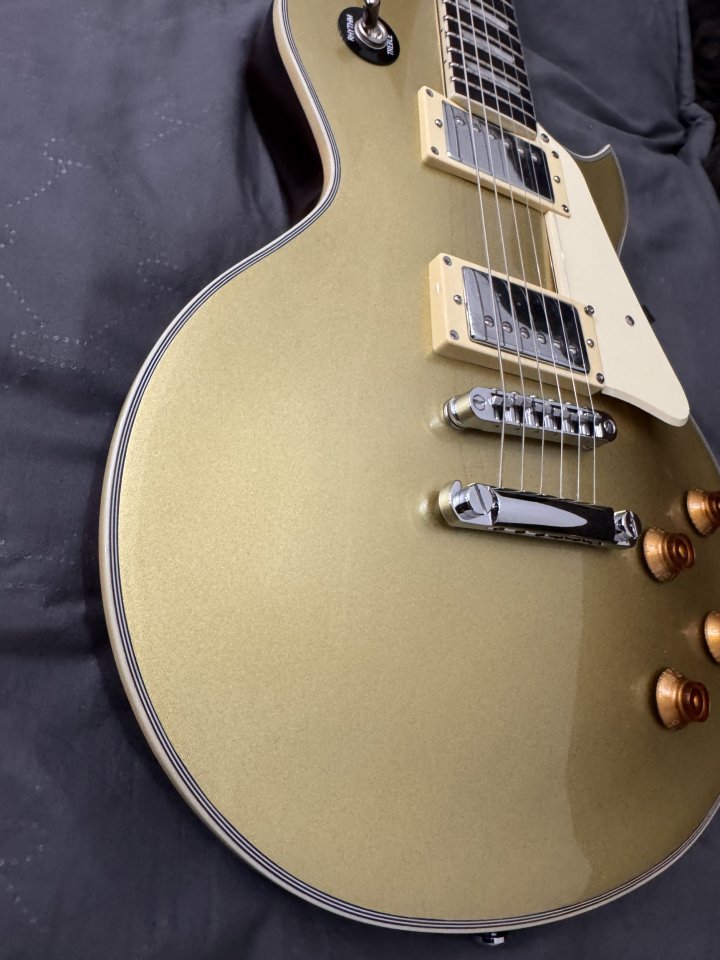 Sire larry carlton L7