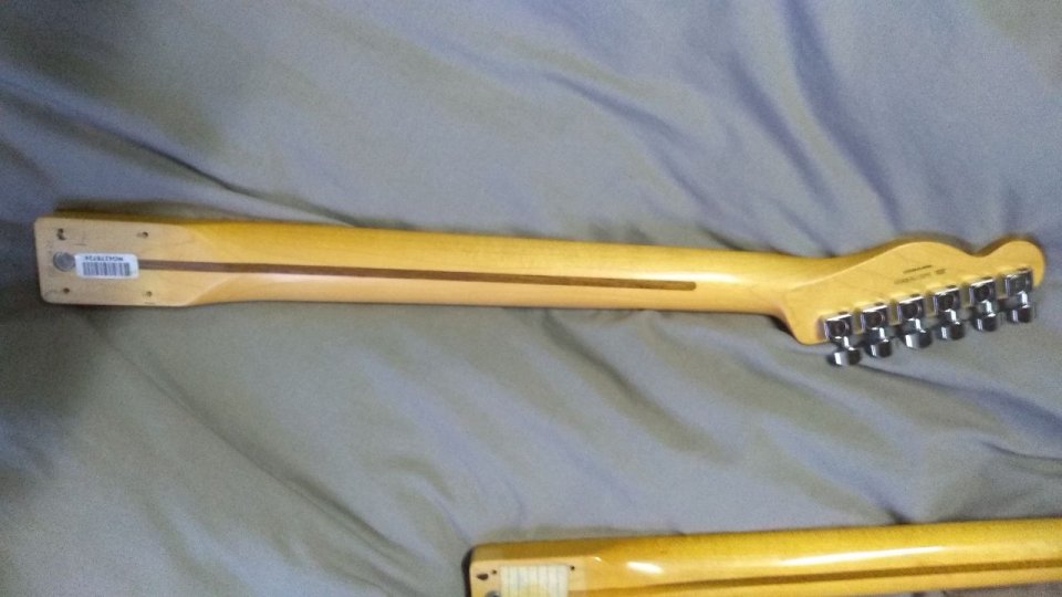 (o VENDO) Mástil FENDER TELEcaster x Mástil Stratocaster (palorrosa mejor)