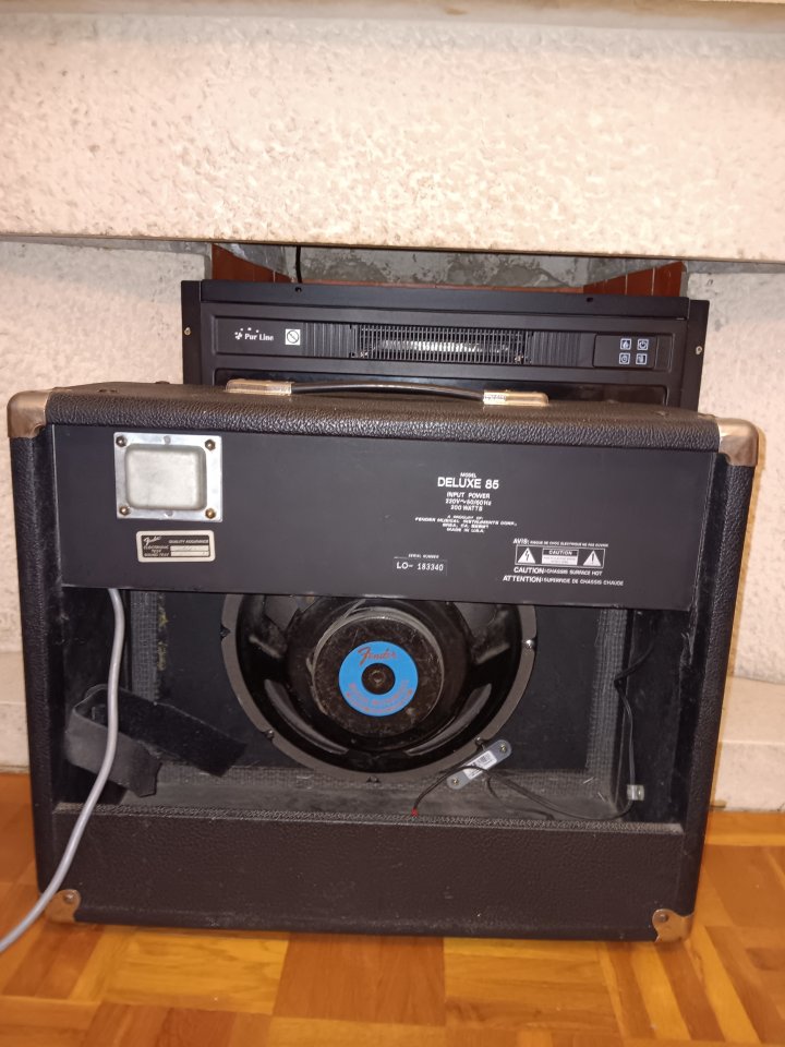 Fender Deluxe 85 EEUU