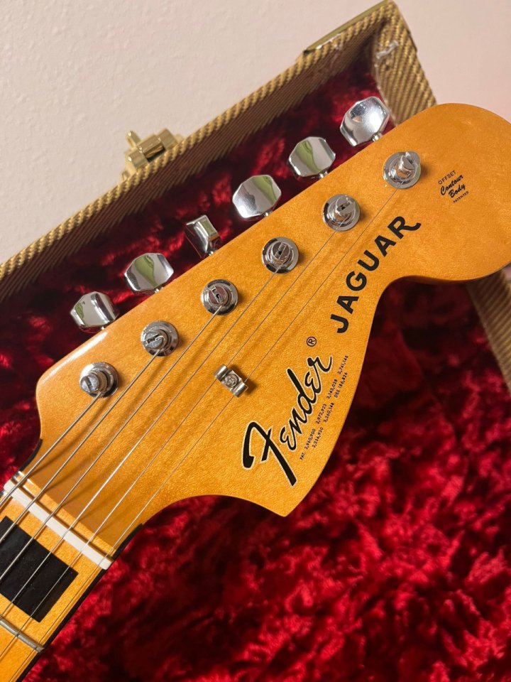 Fender Jaguar Vintera II de segunda mano · Foto 3 de 5 · Valencia · 1050 €