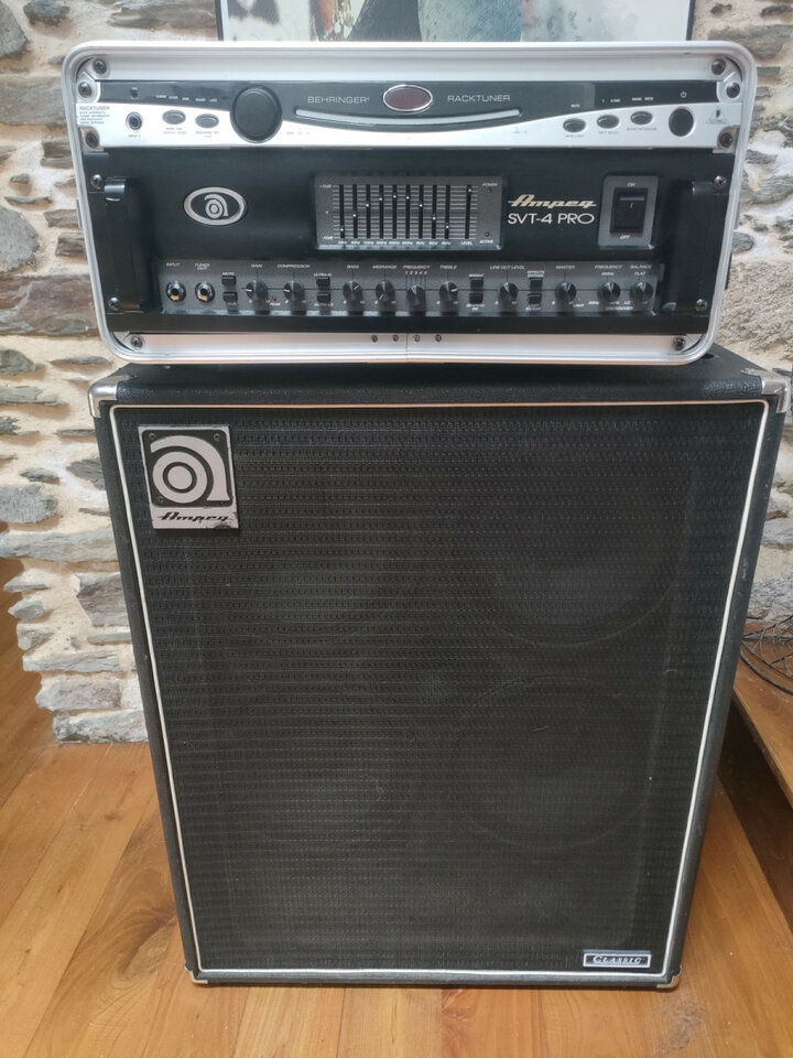 Ampeg SVT 4 y pantalla 4x10 svt hlf