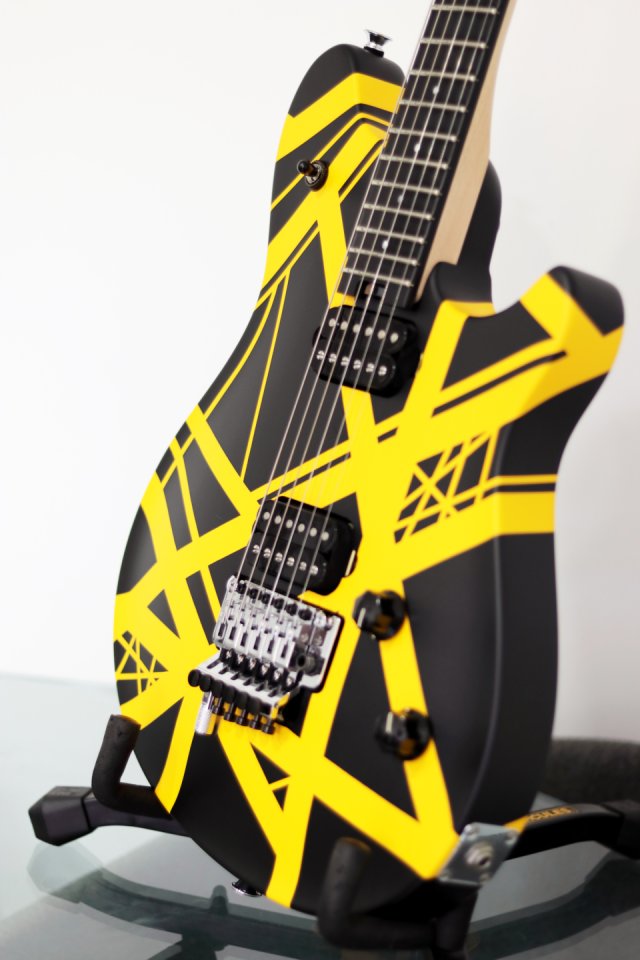 EVH by Fender Wolfgang Special Striped Black and Yellow (envío incluido)