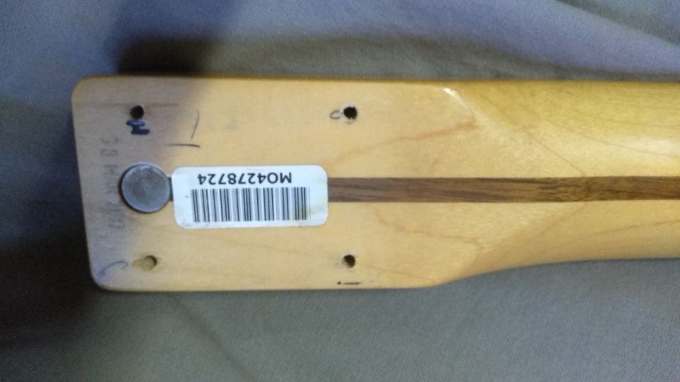 (o VENDO) Mástil FENDER TELEcaster x Mástil Stratocaster (palorrosa mejor)