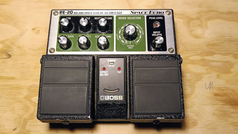 Boss RE-20 Space Echo de segunda mano · Foto 1 de 3 · A Coruña · 225 €
