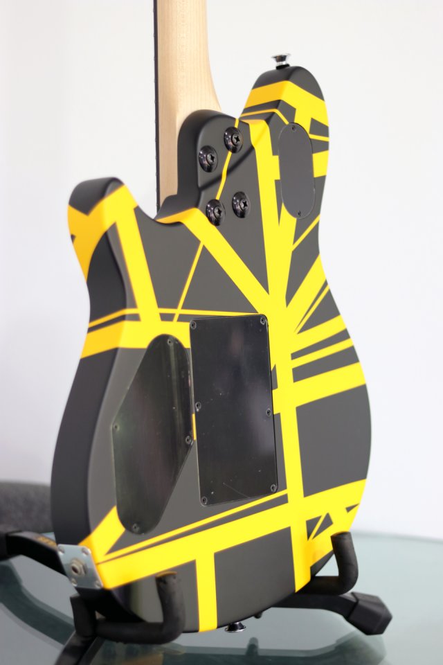 EVH by Fender Wolfgang Special Striped Black and Yellow (envío incluido)