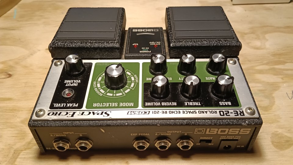 Boss RE-20 Space Echo de segunda mano · Foto 3 de 3 · A Coruña · 225 €