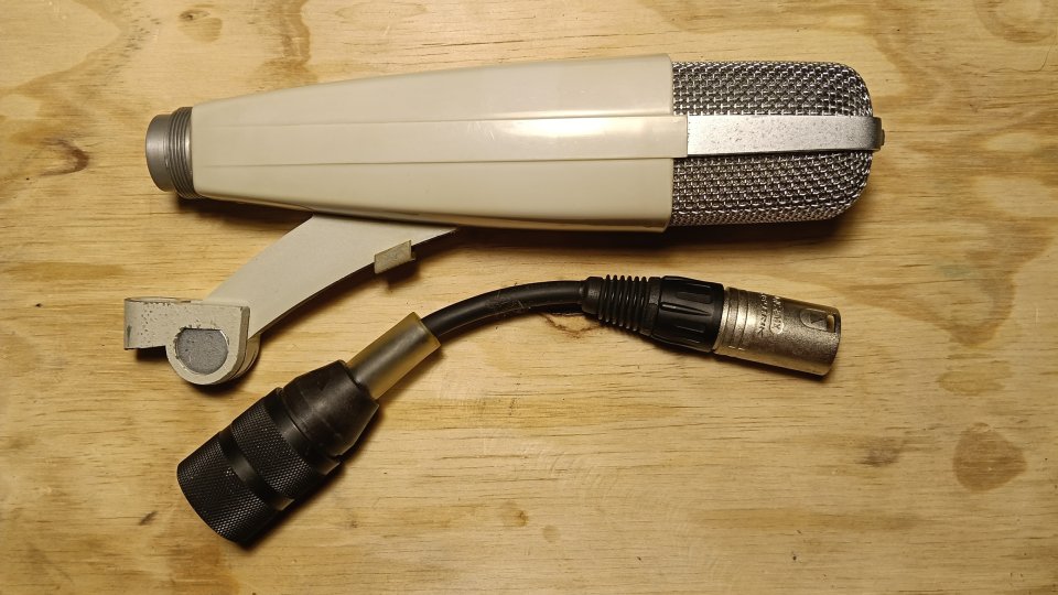 Sennheiser MD 421 de segunda mano · Foto 1 de 5 · A Coruña · 325 €