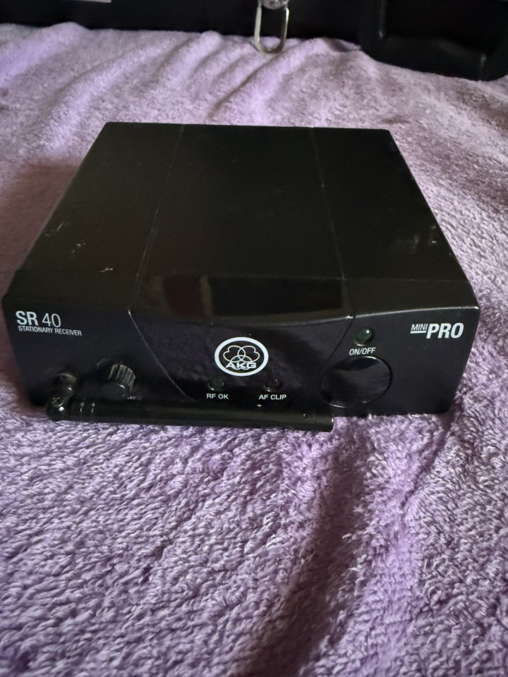 Inhalambrico de guitarra AKG Mini Pro PT 40 Sr 40