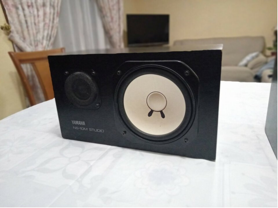 Envío Incluido// Yamaha NS10 + 2 etapas Sony MU-A051 de segunda mano · Foto 4 de 10 · Jaén · 700 €