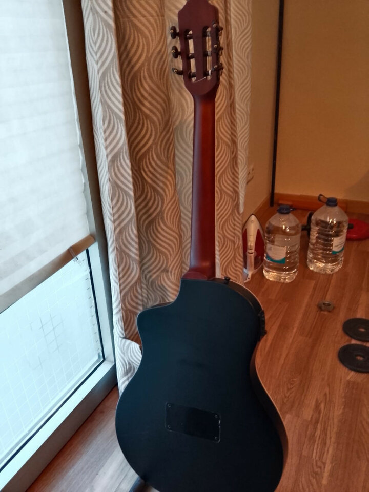 Ortega tour player black