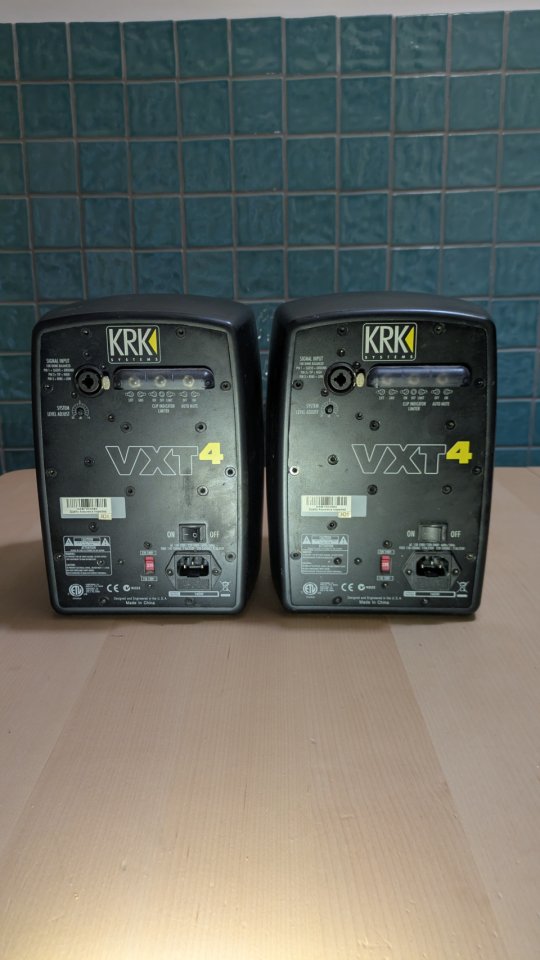 Monitores de estudio KRK VXT4 de 4" de segunda mano · Foto 4 de 9 · Barcelona · 300 €