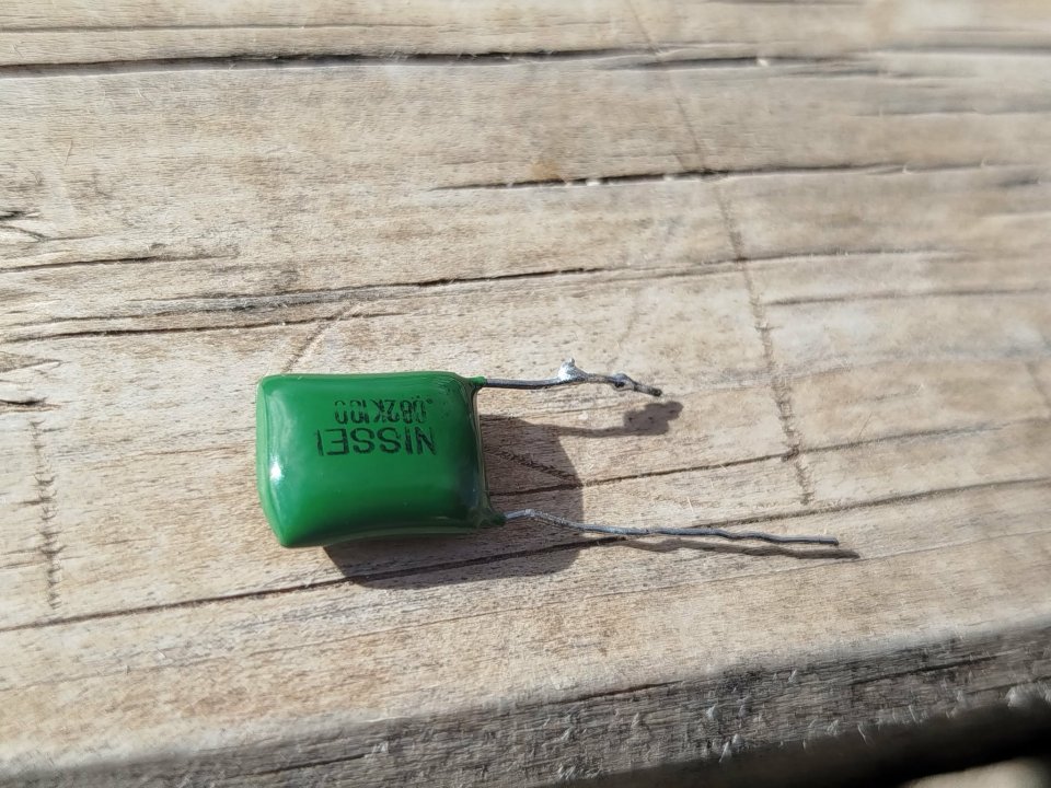 Nissei 100V Green Chicklet 1968 Jimi Hendrix de segunda mano · Foto 1 de 3 · Albacete · 100 €