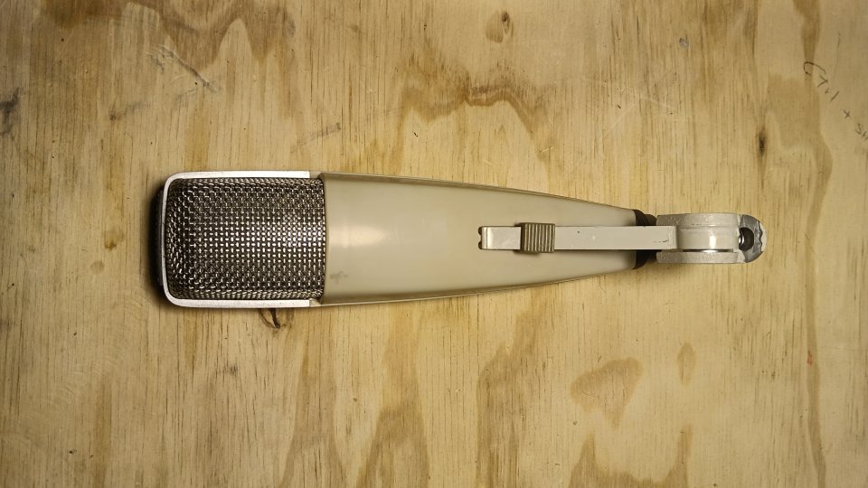 Sennheiser MD 421 de segunda mano · Foto 5 de 5 · A Coruña · 325 €