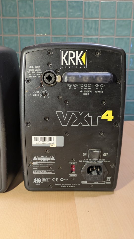 Monitores de estudio KRK VXT4 de 4" de segunda mano · Foto 6 de 9 · Barcelona · 300 €
