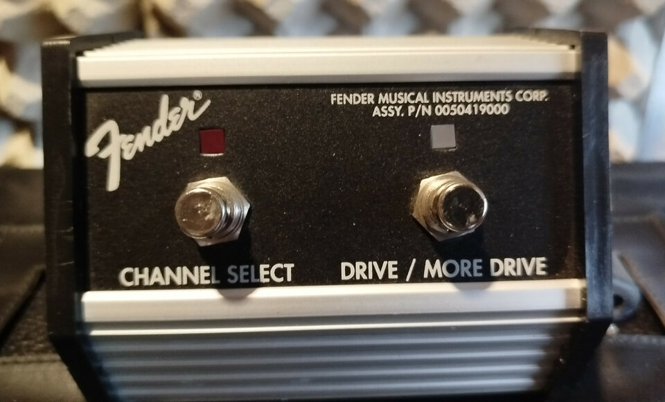 Amplificador Fender Hot Rod DeVille