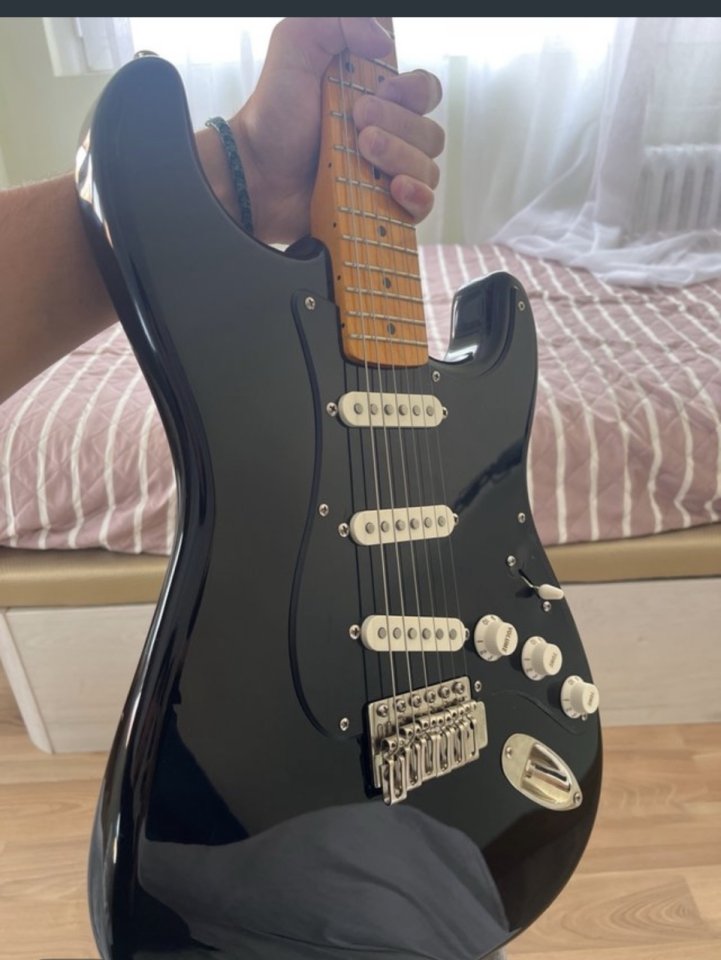 Fender Squier Classic Vibe 50s de segunda mano · Foto 2 de 6 · León · 340 €