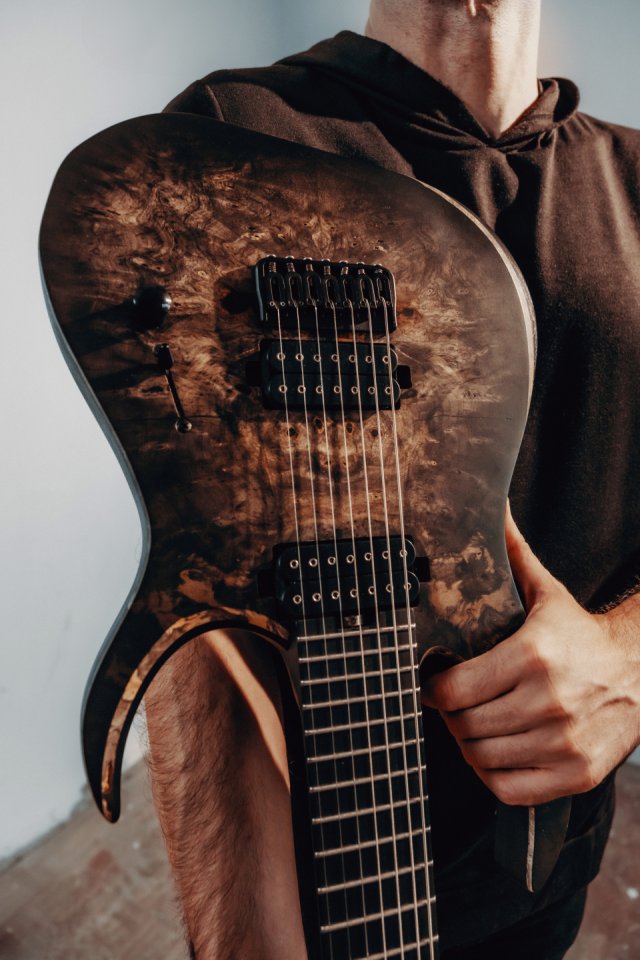 Ronciswall Miasma 7 STD 2022 (7 cuerdas luthier italiano Gabriele Ronci)