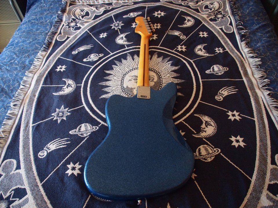 Squier Jaguar Blue Sparkle Limted Edition de segunda mano · Foto 7 de 10 · Alicante · 450 €