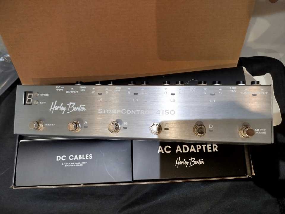 Conmutador Switcher/Looper Stomp Control 4 ISO Harley Benton. Envío incluido.