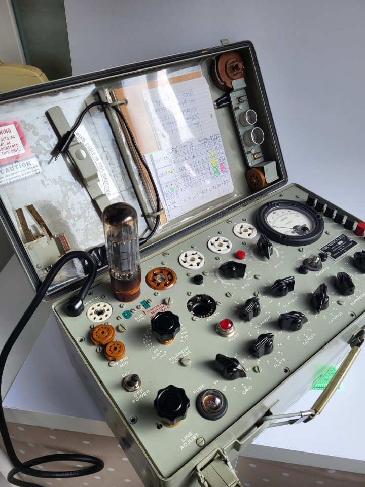 Etapa vht a valvulas 2/50/2