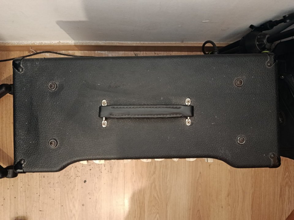 Bad Cat Hot Cat 30HW combo de segunda mano · Foto 3 de 4 · Barcelona · 2400 €