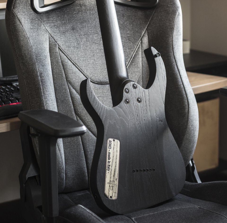 Ronciswall Miasma 7 STD 2022 (7 cuerdas luthier italiano Gabriele Ronci)