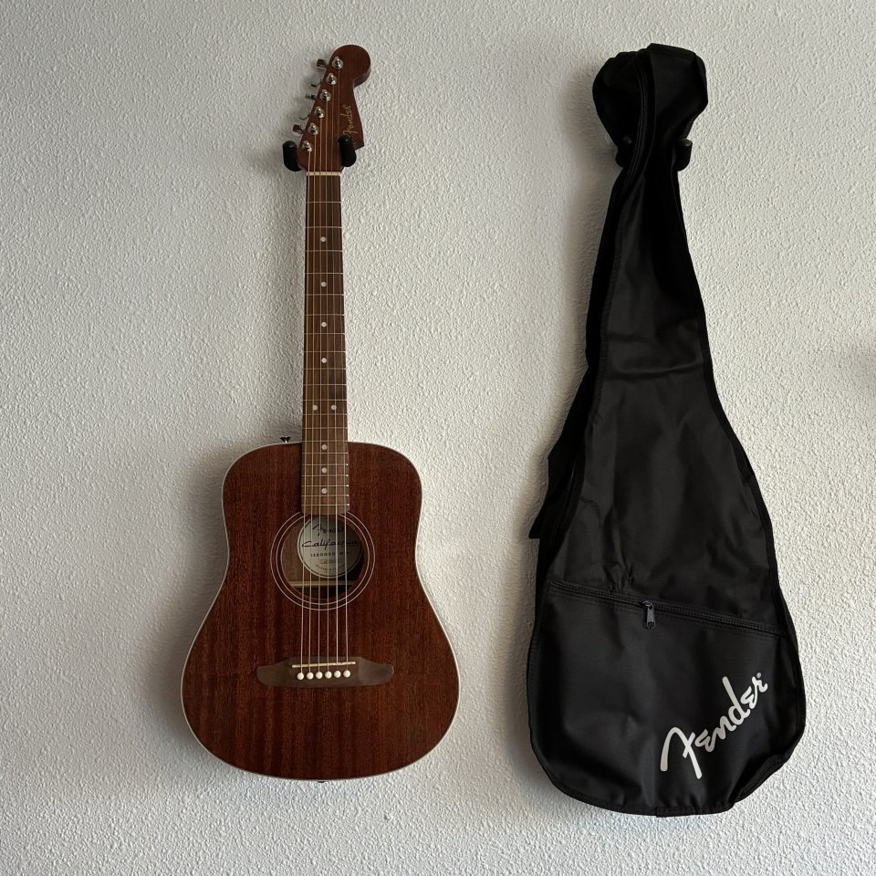 Fender California Standard Redondo Mini de segunda mano · Foto 2 de 5 · Alicante · 110 €