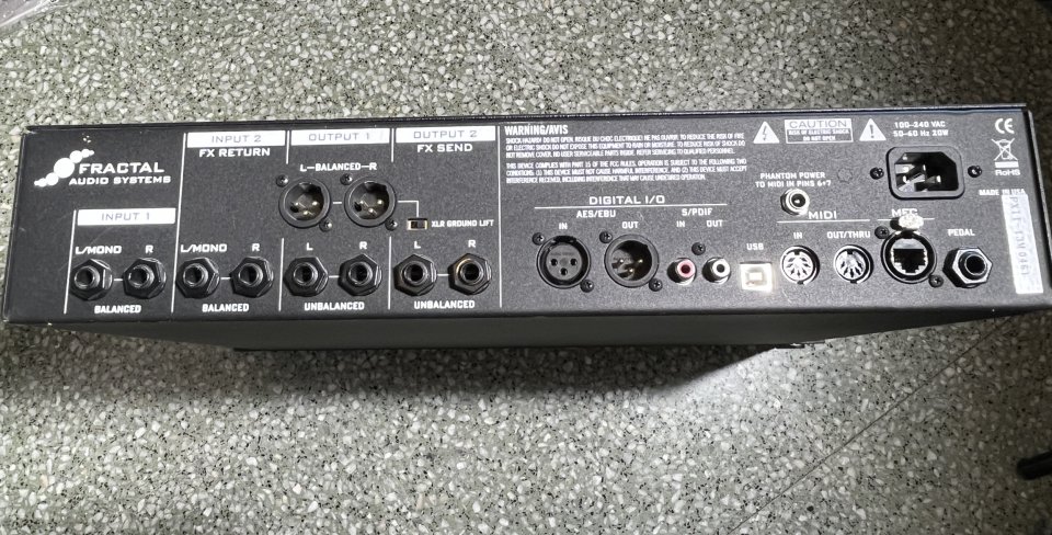 Fractal Audio Axe-Fx II MK II de segunda mano · Foto 4 de 6 · Barcelona · 600 €