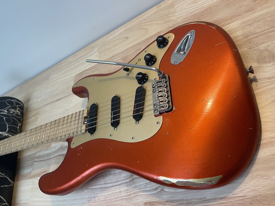 Strato “partscaster” (MJT/Luthier) de segunda mano · Foto 4 de 10 · Cantabria · 850 €