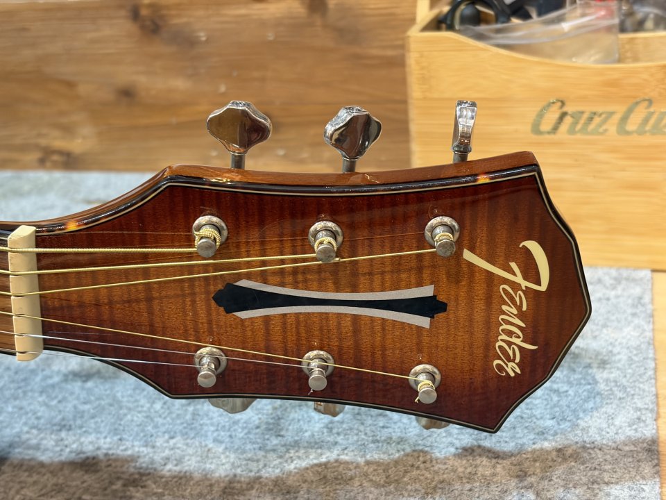 Fender FA 345 Auditorium 3T de segunda mano · Foto 4 de 10 · Las Palmas · 300 €