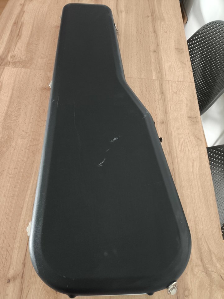 Estuche Leturiaga de segunda mano · Foto 4 de 4 · Madrid · 60 €