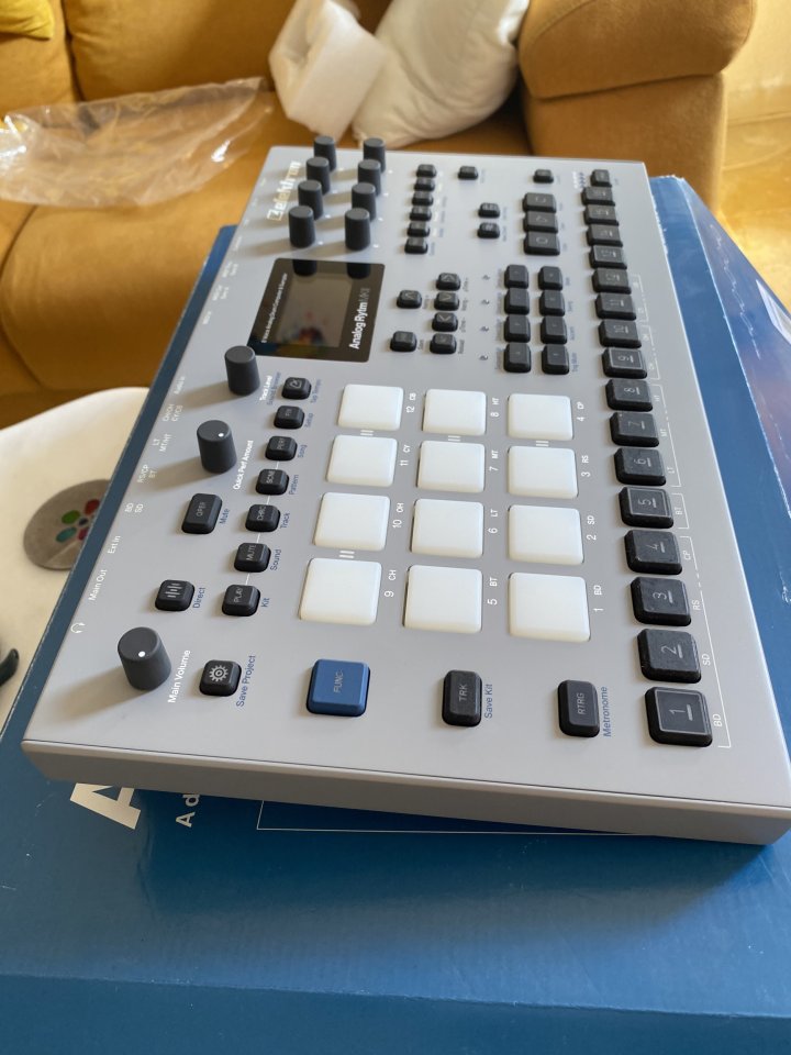 Elektron Analog Rytm Mk2 de segunda mano · Foto 2 de 5 · SC Tenerife · 1100 €