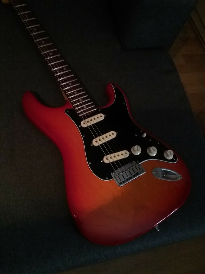 Fender Stratocaster Deluxe