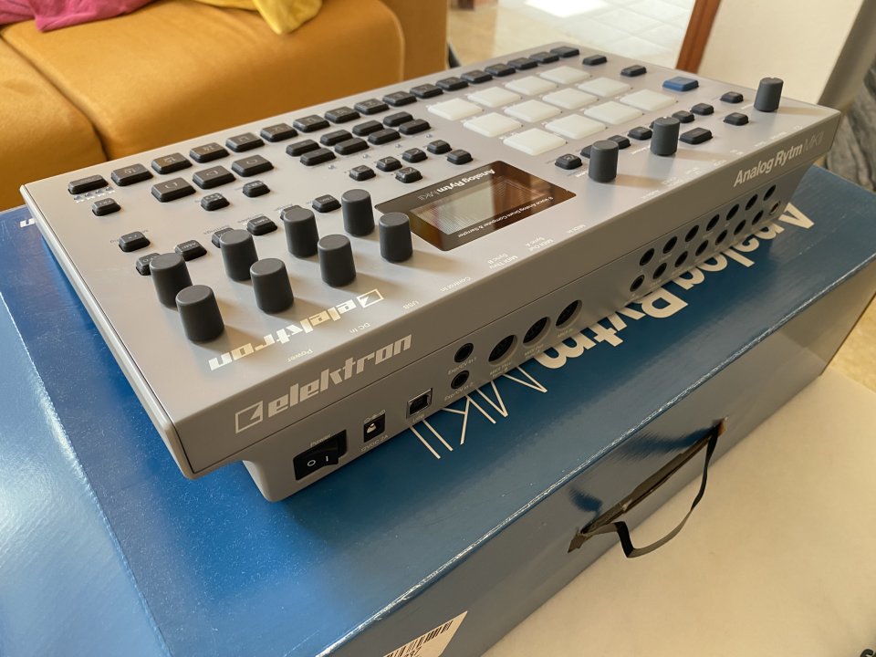 Elektron Analog Rytm Mk2 de segunda mano · Foto 3 de 5 · SC Tenerife · 1100 €