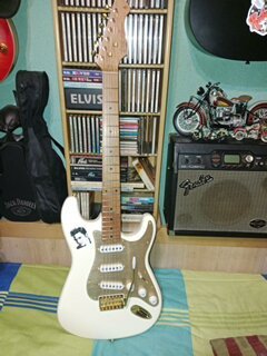 Fender G-dec  &  Behringer ultra acoustic ACX 450