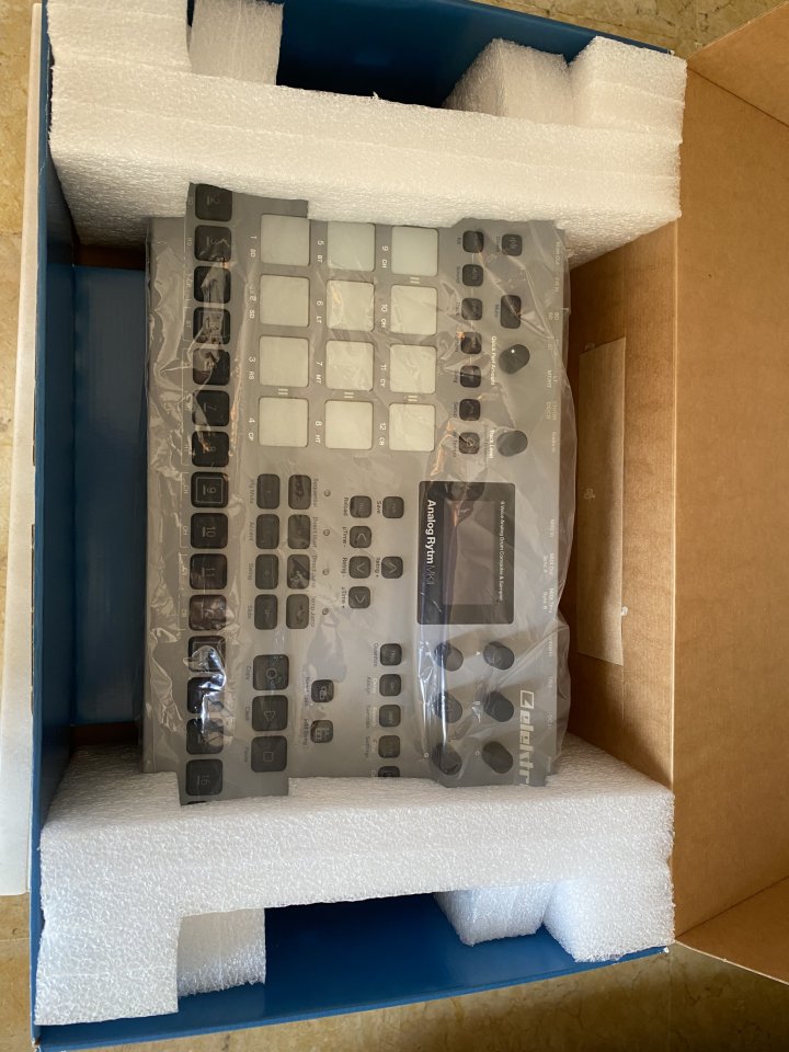 Elektron Analog Rytm Mk2 de segunda mano · Foto 4 de 5 · SC Tenerife · 1100 €