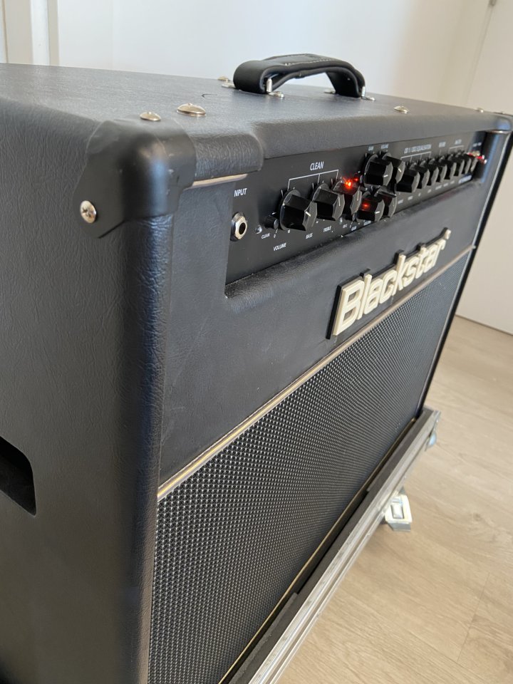 Blackstar HT Stage 60 + Flight Case Profesional a medida + cableado