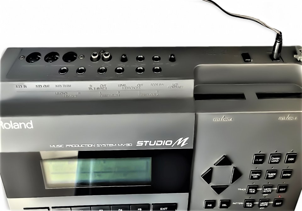 Roland MV30 Studio M: Producción Musical