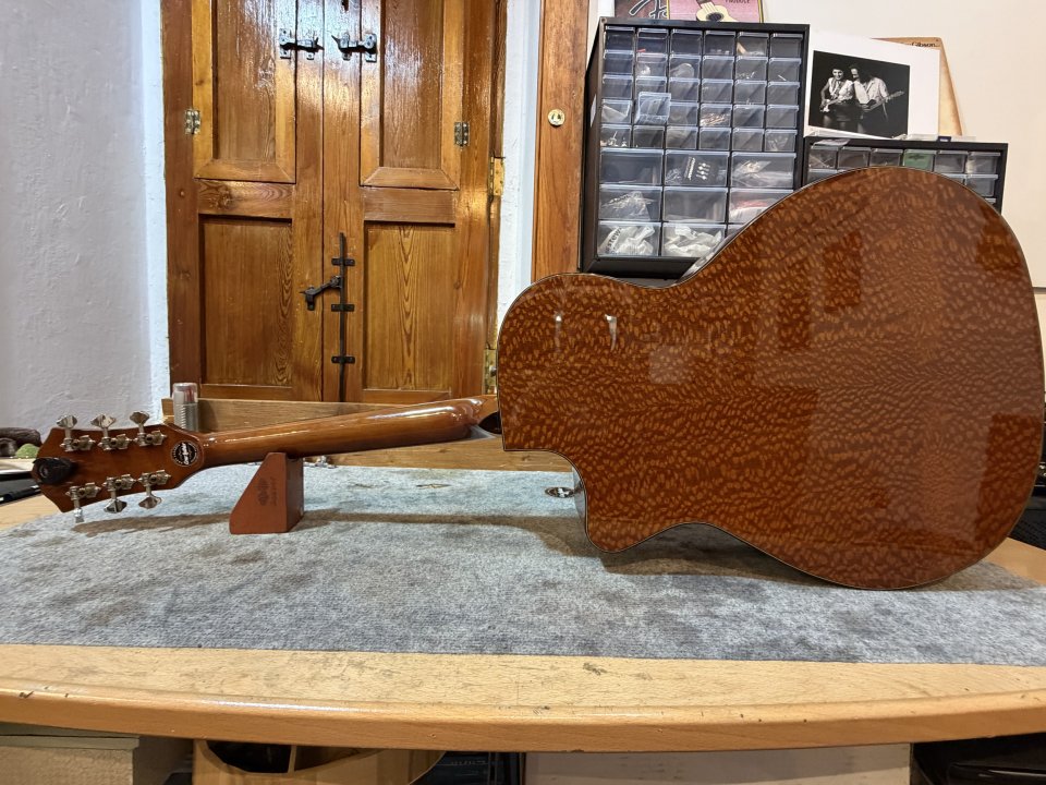 Fender FA 345 Auditorium 3T de segunda mano · Foto 8 de 10 · Las Palmas · 300 €