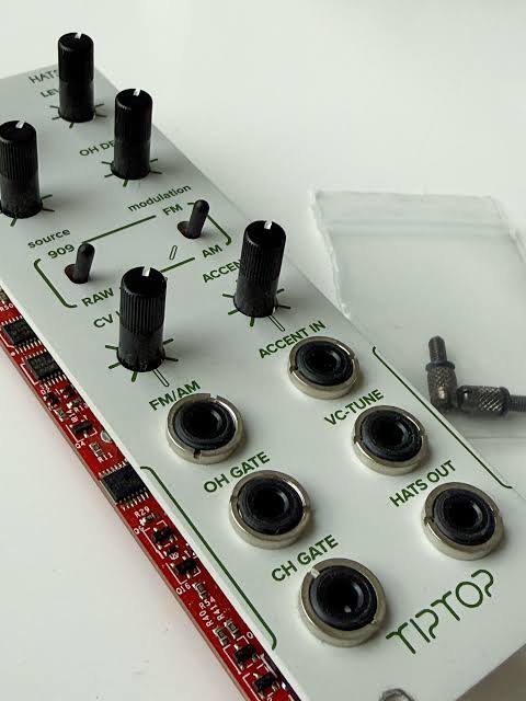 Venta módulos eurorack y equipo, mixer, sinterizador... de segunda mano · Foto 4 de 10 · Araba · 200 €