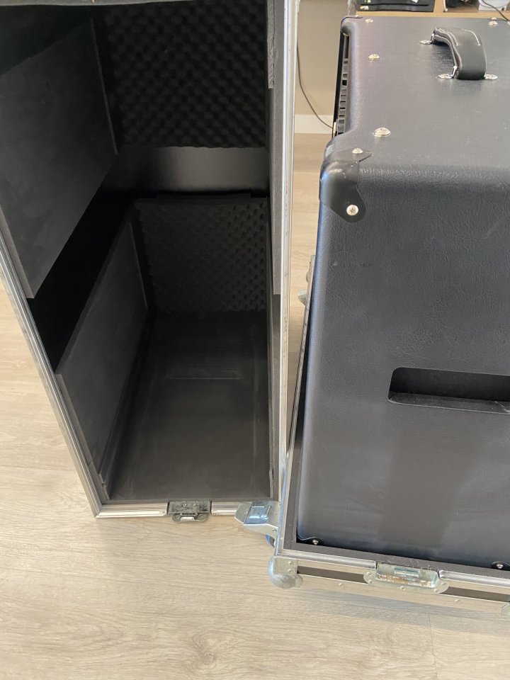 Blackstar HT Stage 60 + Flight Case Profesional a medida + cableado