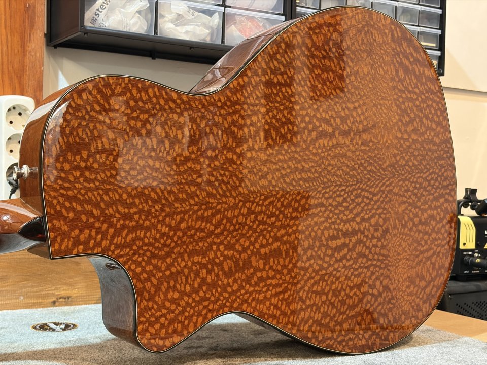 Fender FA 345 Auditorium 3T de segunda mano · Foto 9 de 10 · Las Palmas · 300 €