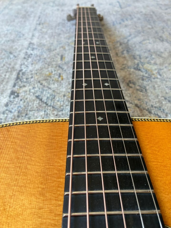 Martín Om28 Reimagined