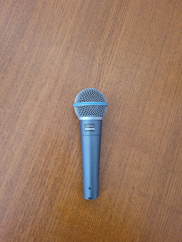 Shure Beta 58A de segunda mano · Foto 1 de 2 · Barcelona · 110 €