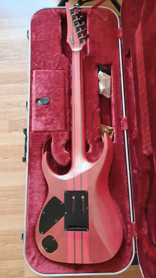 Ibanez Prestige RGT320Q-WRS Team J. Craft de segunda mano · Foto 5 de 10 · Alicante · 1900 €