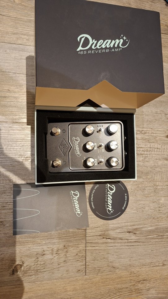 OPORTUNIDAD Dream 65 Amp Uad de segunda mano · Foto 2 de 3 · Murcia · 240 €