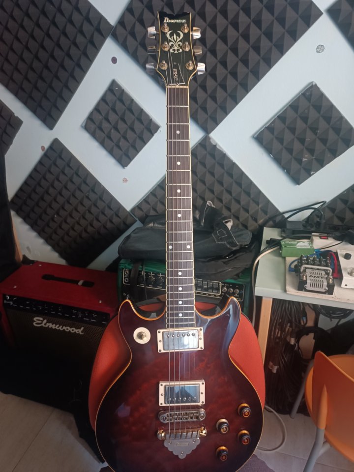Ibanez AR 105 AV