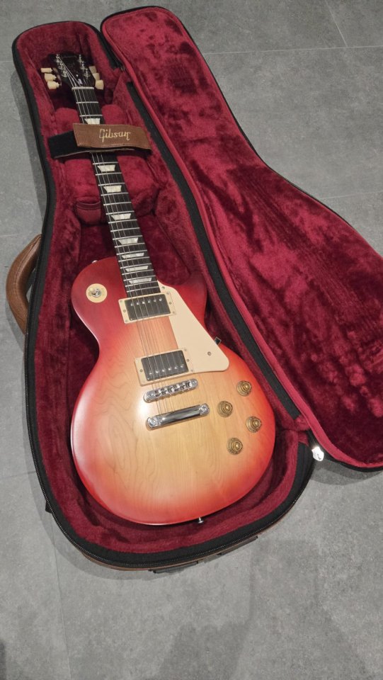 Gibson Les Paul Tribute Satin Cherry Burst